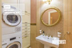 4-к квартира, вторичка, 137м2, 1/4 этаж