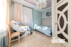2-к квартира, вторичка, 65м2, 1/4 этаж