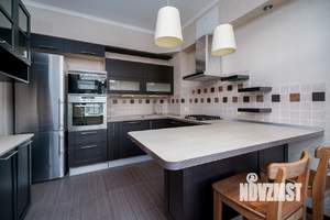 4-к квартира, вторичка, 102м2, 2/3 этаж