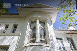 4-к квартира, вторичка, 218м2, 1/2 этаж