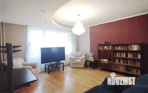 4-к квартира, вторичка, 218м2, 1/2 этаж