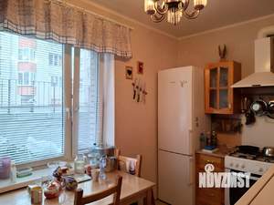 2-к квартира, вторичка, 66м2, 1/5 этаж