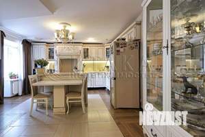 3-к квартира, вторичка, 105м2, 3/5 этаж