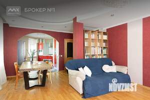 4-к квартира, вторичка, 218м2, 1/2 этаж