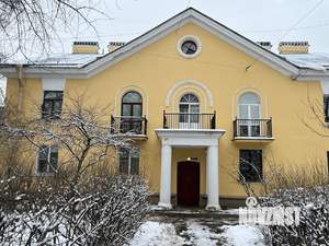 2-к квартира, вторичка, 61м2, 1/2 этаж