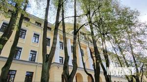 3-к квартира, вторичка, 138м2, 2/4 этаж