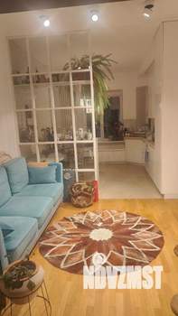 2-к квартира, вторичка, 103м2, 1/5 этаж