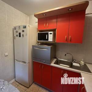 3-к квартира, вторичка, 53м2, 2/4 этаж
