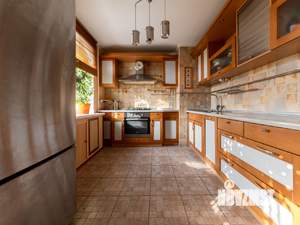 3-к квартира, вторичка, 109м2, 6/8 этаж