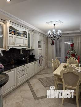 3-к квартира, вторичка, 102м2, 2/10 этаж