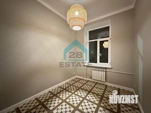 2-к квартира, вторичка, 39м2, 1/4 этаж