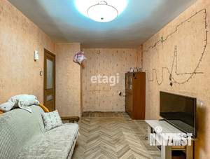 2-к квартира, вторичка, 43м2, 1/5 этаж