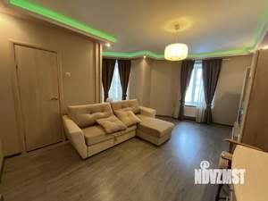 3-к квартира, вторичка, 94м2, 1/7 этаж