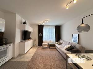 2-к квартира, вторичка, 65м2, 1/5 этаж