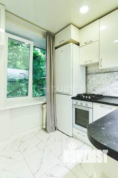 2-к квартира, вторичка, 43м2, 3/5 этаж
