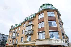 4-к квартира, вторичка, 144м2, 2/4 этаж