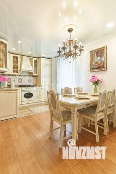 2-к квартира, вторичка, 54м2, 1/3 этаж