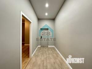 2-к квартира, вторичка, 39м2, 1/4 этаж