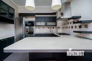 4-к квартира, вторичка, 102м2, 2/3 этаж