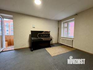 2-к квартира, вторичка, 64м2, 3/5 этаж