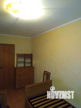 2-к квартира, вторичка, 42м2, 1/5 этаж