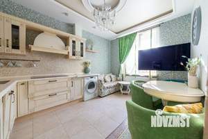 2-к квартира, вторичка, 65м2, 1/4 этаж