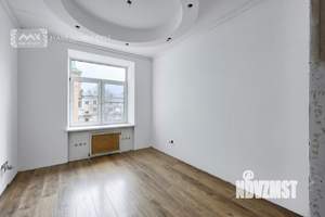 4-к квартира, вторичка, 144м2, 2/4 этаж