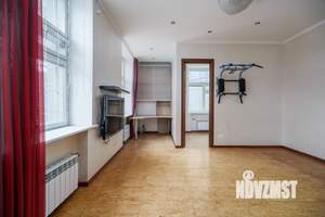4-к квартира, вторичка, 102м2, 2/3 этаж