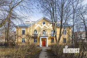 2-к квартира, вторичка, 61м2, 1/2 этаж