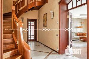 6-к квартира, вторичка, 305м2, 2/3 этаж