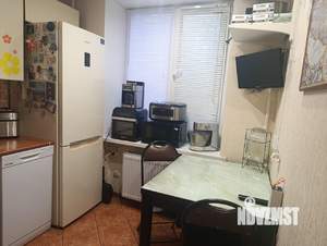 2-к квартира, вторичка, 42м2, 1/3 этаж
