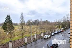 4-к квартира, вторичка, 144м2, 2/4 этаж