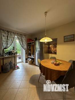 6-к квартира, вторичка, 220м2, 1/3 этаж
