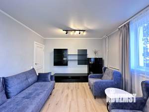 3-к квартира, вторичка, 68м2, 1/4 этаж