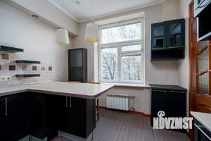 4-к квартира, вторичка, 102м2, 2/3 этаж