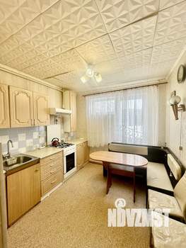 2-к квартира, вторичка, 58м2, 1/5 этаж